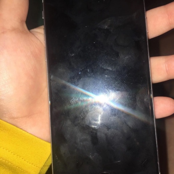 iPhone 6 - Picture 2 of 2